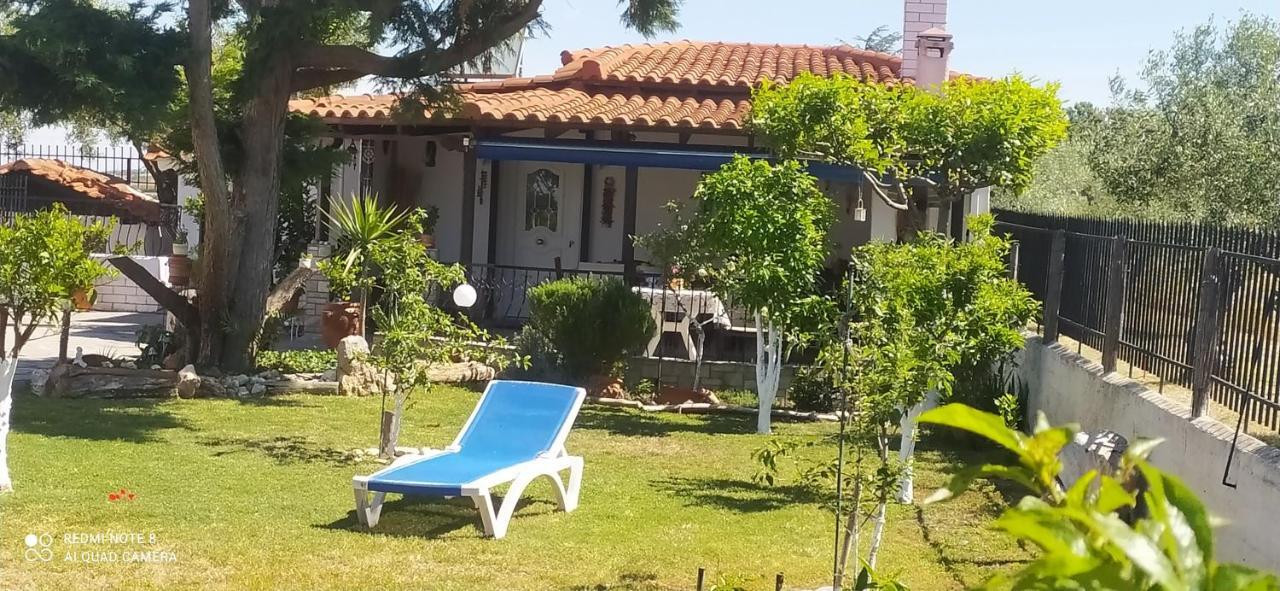 Ekali-Haus Villa Nea Iraklia Exterior foto